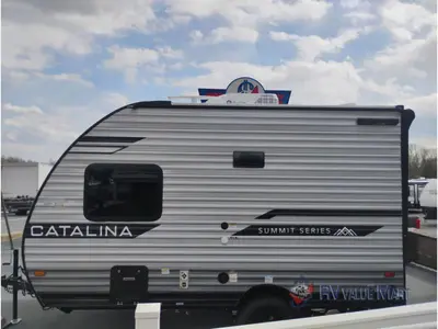 2026 Coachmen RV Catalina Summit Series 7 photo 5