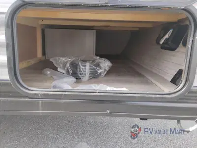 2026 Coachmen RV Catalina Summit Series 7 photo 12