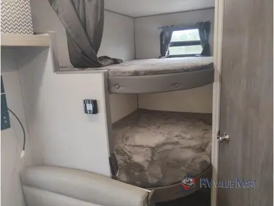 2026 Coachmen RV Catalina Summit Series 8 photo 25