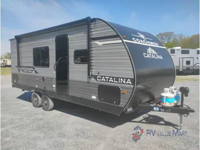 2026 Coachmen RV Catalina Summit Series 8 photo 2