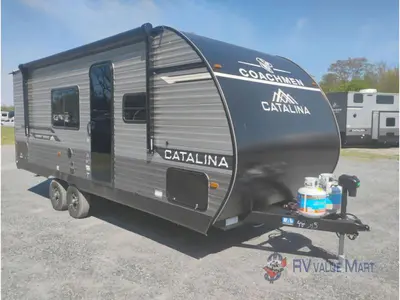 New 2026 Coachmen RV Catalina Summit Series 8 211BH
