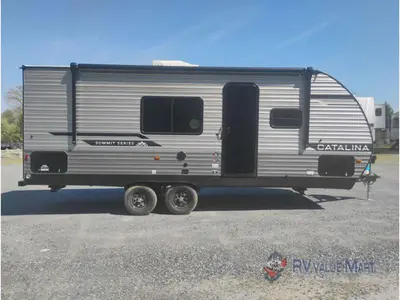 2026 Coachmen RV Catalina Summit Series 8 photo 9