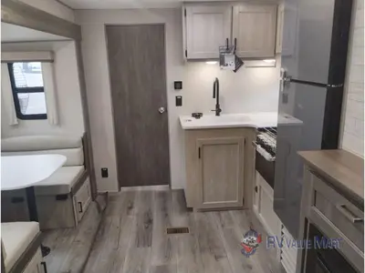 2026 Coachmen RV Catalina Legacy Edition photo 18