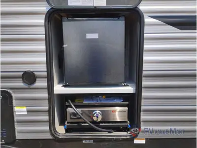 2026 Coachmen RV Catalina Legacy Edition photo 11