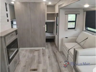 2026 Coachmen RV Catalina Legacy Edition photo 19