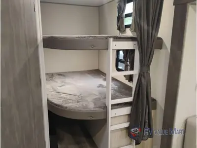 2026 Coachmen RV Catalina Legacy Edition photo 27