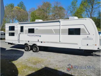 2026 Coachmen RV Freedom Express Liberty Edition photo 9