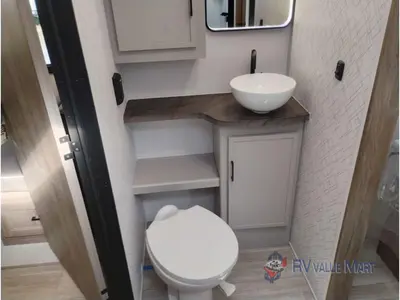 2026 Coachmen RV Freedom Express Liberty Edition photo 23