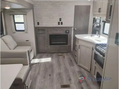 2026 Coachmen RV Catalina Legacy Edition photo 20