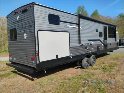 2026 Coachmen RV Catalina Legacy Edition photo 8
