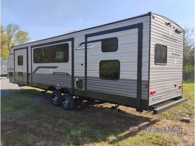 2026 Coachmen RV Catalina Legacy Edition photo 6