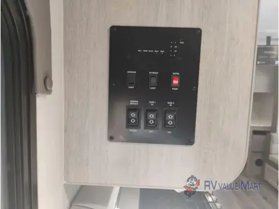 2026 Coachmen RV Catalina Legacy Edition photo 18