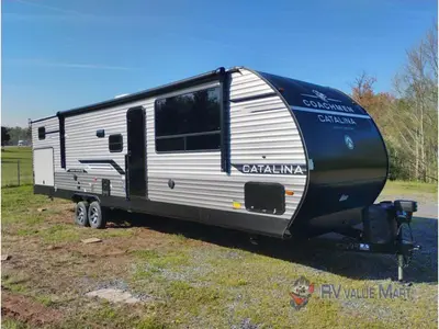 New 2026 Coachmen RV Catalina Legacy Edition 343BHTS