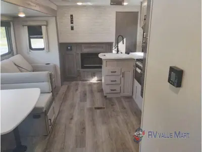2026 Coachmen RV Catalina Legacy Edition photo 20