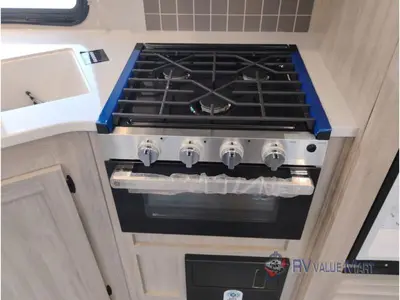 2026 Coachmen RV Catalina Legacy Edition photo 21