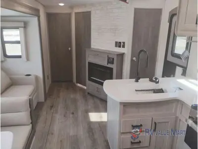 2026 Coachmen RV Catalina Legacy Edition photo 19