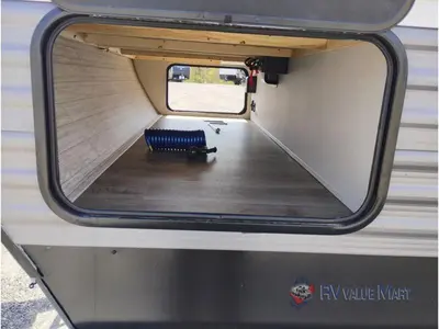 2026 Coachmen RV Catalina Legacy Edition photo 13