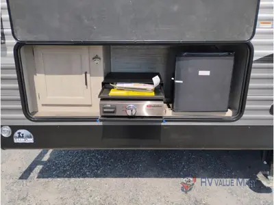 2026 Coachmen RV Catalina Legacy Edition photo 11