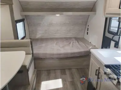 2026 Coachmen RV Catalina Summit Series 7 photo 17