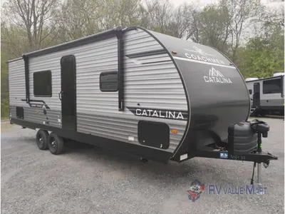 New 2026 Coachmen RV Catalina Summit Series 8 261BH