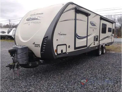 2016 Coachmen RV Freedom Express Liberty Edition photo 4