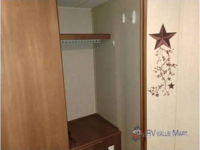 2016 Coachmen RV Freedom Express Liberty Edition photo 23