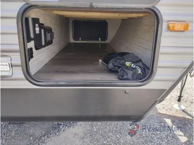 2026 Coachmen RV Catalina Summit Series 8 photo 12