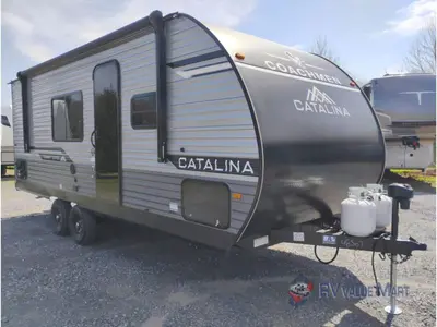 New 2026 Coachmen RV Catalina Summit Series 8 211BH
