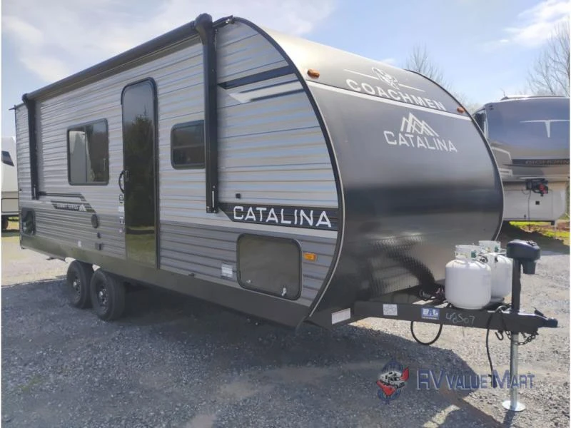 2026 Coachmen RV Catalina Summit Series 8 exterior