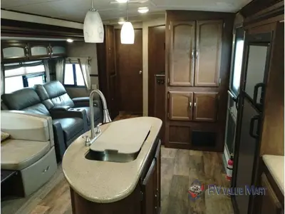 2016 Forest River RV Salem Hemisphere Lite photo 18