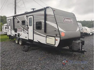 Used 2018 Dutchmen RV Coleman Lantern Series 263BH