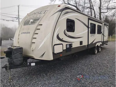 2016 CrossRoads RV Sunset Trail Super Lite photo 4