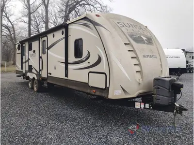 2016 CrossRoads RV Sunset Trail Super Lite photo 2