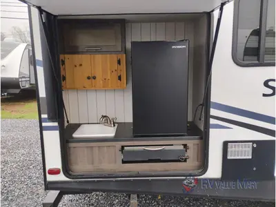2019 CrossRoads RV Sunset Trail Super Lite2 photo 11