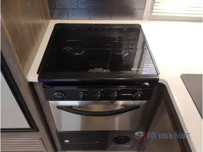 2019 CrossRoads RV Sunset Trail Super Lite2 photo 21