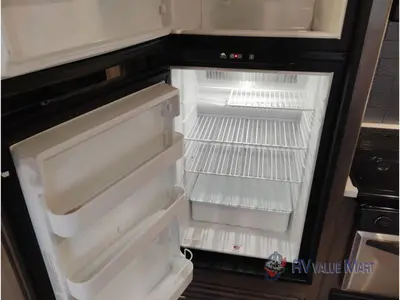 2019 CrossRoads RV Sunset Trail Super Lite2 photo 20