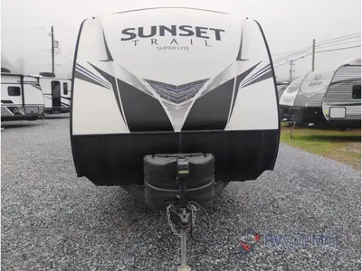 2019 CrossRoads RV Sunset Trail Super Lite2 photo 3