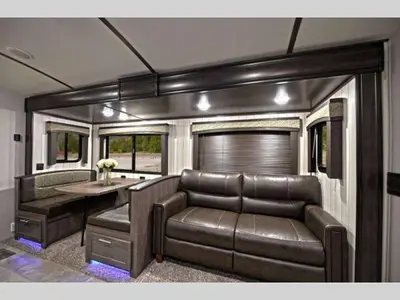 2019 CrossRoads RV Sunset Trail Super Lite2 photo 29