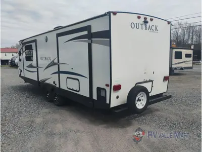 2017 Keystone RV Outback Ultra Lite photo 6