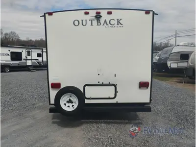 2017 Keystone RV Outback Ultra Lite photo 7