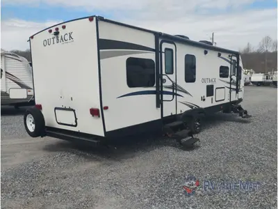 2017 Keystone RV Outback Ultra Lite photo 8