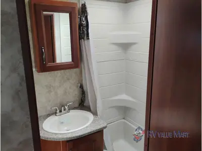 2013 Keystone RV Cougar X-Lite photo 24