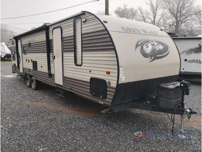 2017 Forest River RV Cherokee Grey Wolf photo 2