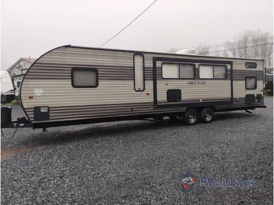 2017 Forest River RV Cherokee Grey Wolf photo 5