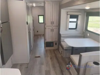 2026 Coachmen RV Catalina Legacy Edition photo 19