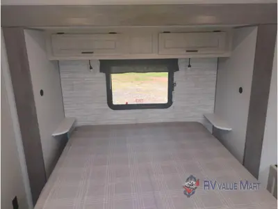 2026 Coachmen RV Catalina Legacy Edition photo 24