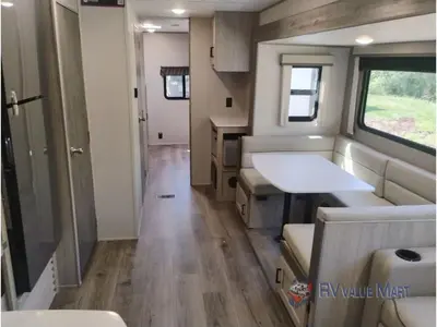 2026 Coachmen RV Catalina Legacy Edition photo 19