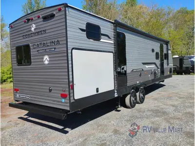 2026 Coachmen RV Catalina Legacy Edition photo 8