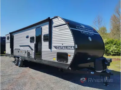 New 2026 Coachmen RV Catalina Legacy Edition 323BHDSCK