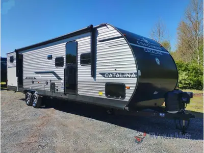 2026 Coachmen RV Catalina Legacy Edition photo 2